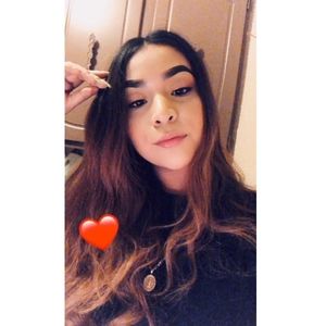 Meet your Posher, Alejandra